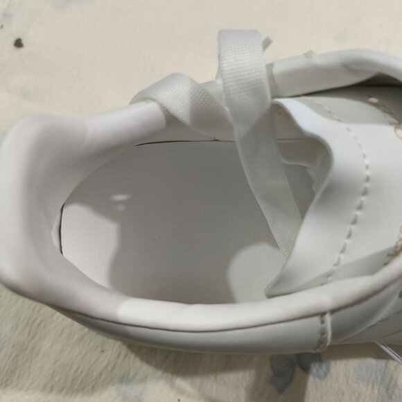 Alexander McQueen All-White Platform Low-Top Sneakers - Picture 4 of 7